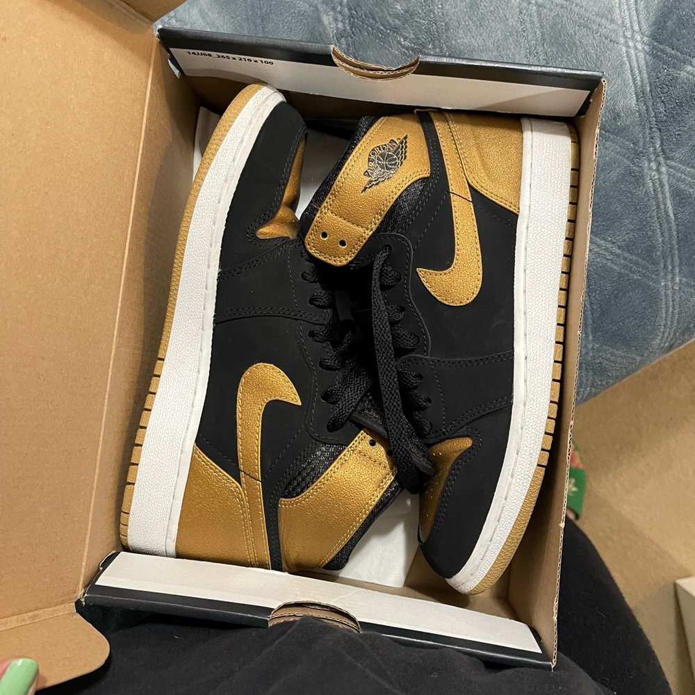 Melo 1s Size 5 GS Air Jordan 1s Nike Air